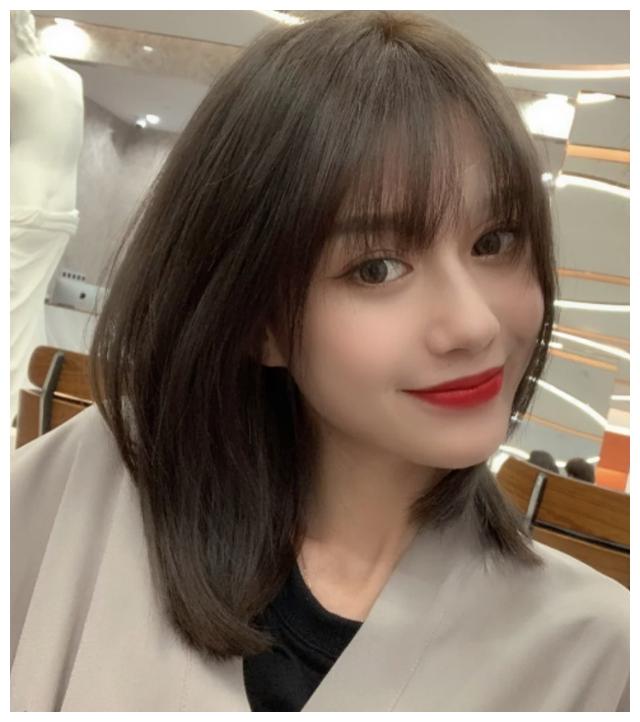2019年秋冬最流行的5种发色,显白不挑人,爱美的女生都