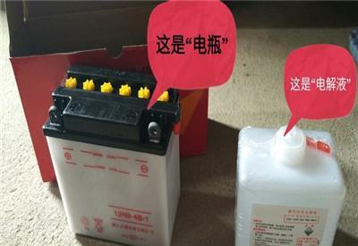 电动堆高叉车蓄电池为什么要加蒸馏水？