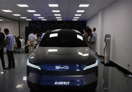 百里加速仅3.9S？比亚迪又推新车，命名为“商”，续航600km