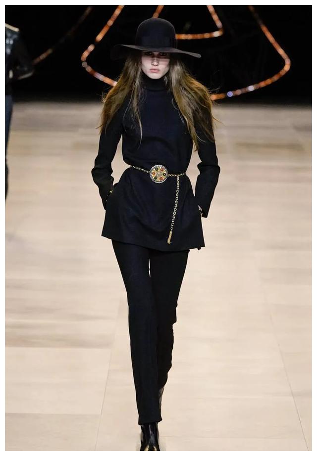 celine2022春夏时装秀,celine2022春夏女装 赛琳celine2020秋冬时装秀 浪漫的摩登风