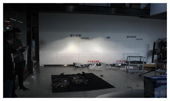 别克昂科威大灯升级氙气套装,霸气的外表终于有了匹配的车灯