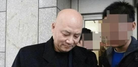 “唐僧”亲自开宾利来保养，4S店技师：车内一块表比A8还贵