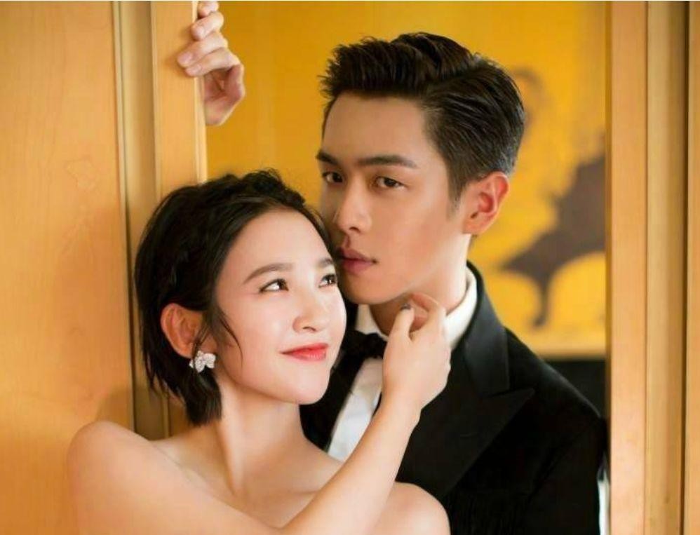 张若昀唐艺昕图片图片