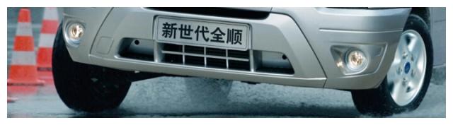 福特新世代全顺高安全性,多功能轻客,一路为你护航