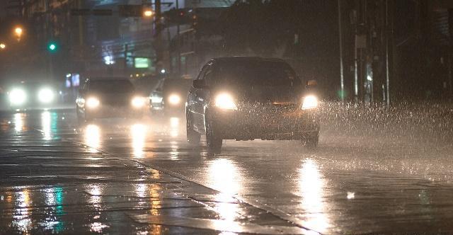 雨季来临，交通事故频发！雨天行车秘籍必须掌握！
