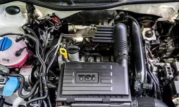 汽车不仅要加油，这“水”也少不了！小心爱车生病