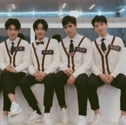 让《声入人心》的神仙小哥哥告诉你没跑调的车