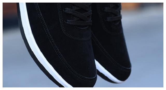 突然发现一男鞋：叫软底鞋，适合38-67男人，舒适高雅特迷人