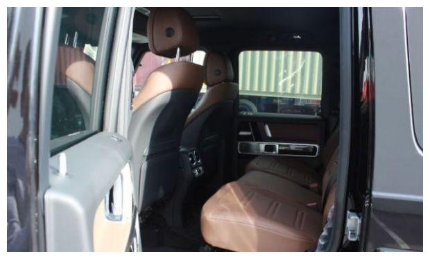 这部全地形越野车,三把差速锁,S级内饰,它是你的梦想之车吗?