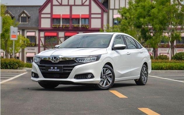 本田再添战将！新车比思域漂亮，搭载1.0T动力，油耗仅5L