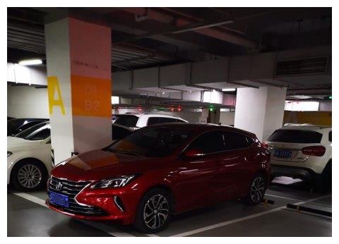 外观时尚开着出门面子足?逸动XT车主用车400公里口碑分享