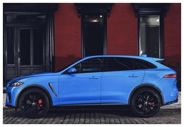 捷豹新款F-PACE SVR实车曝光!外观升级,比奔驰GLC 63还帅