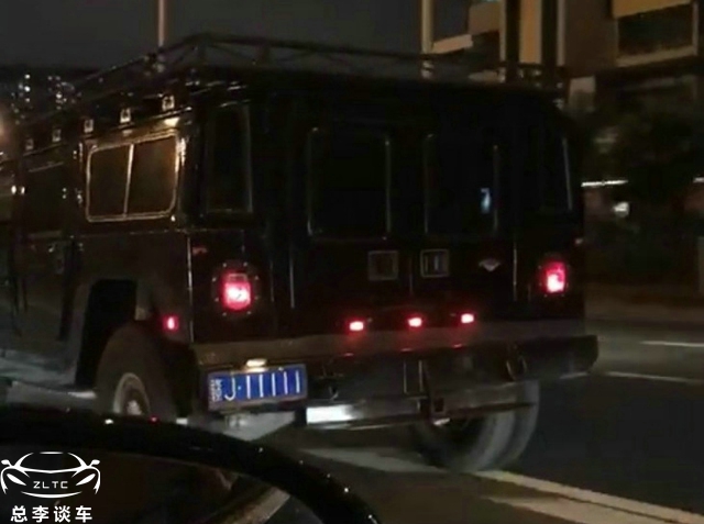 偶遇悍马H1,曾是王林的座驾,如今被神秘买家收入囊中