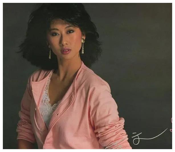 林子样为了娶她与前任离婚,还给前妻3500万抚养费,两人相差14岁!