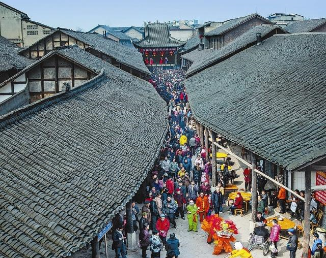 犍为县gdp_犍为县委书记谭春秋(3)