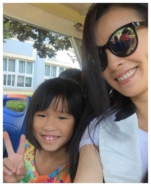 酒窝女神张庭，生“丑”女儿，怀疑是不是在做试管时医院搞错啦
