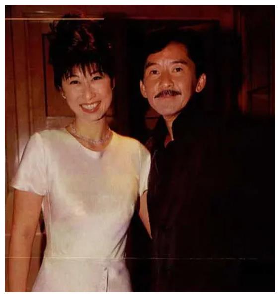 林子样为了娶她与前任离婚,还给前妻3500万抚养费,两人相差14岁!