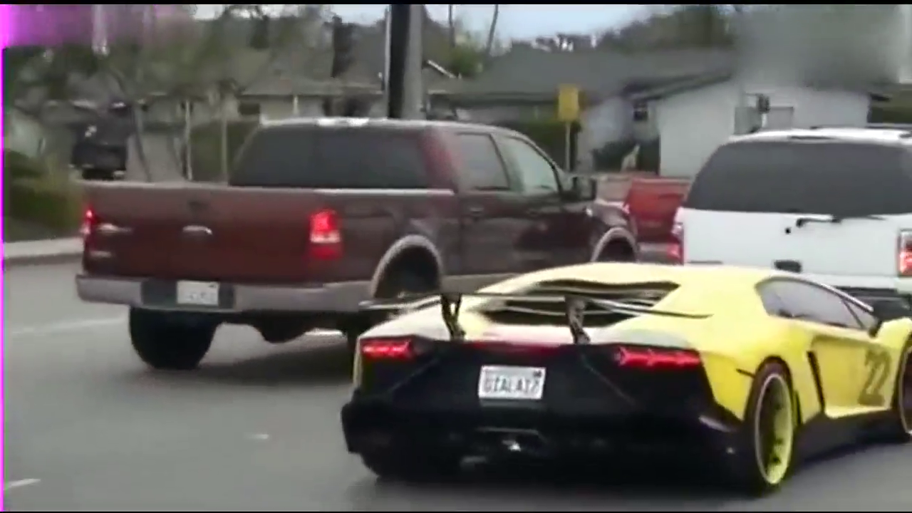 跑车声浪炸天，你再吼一个试试