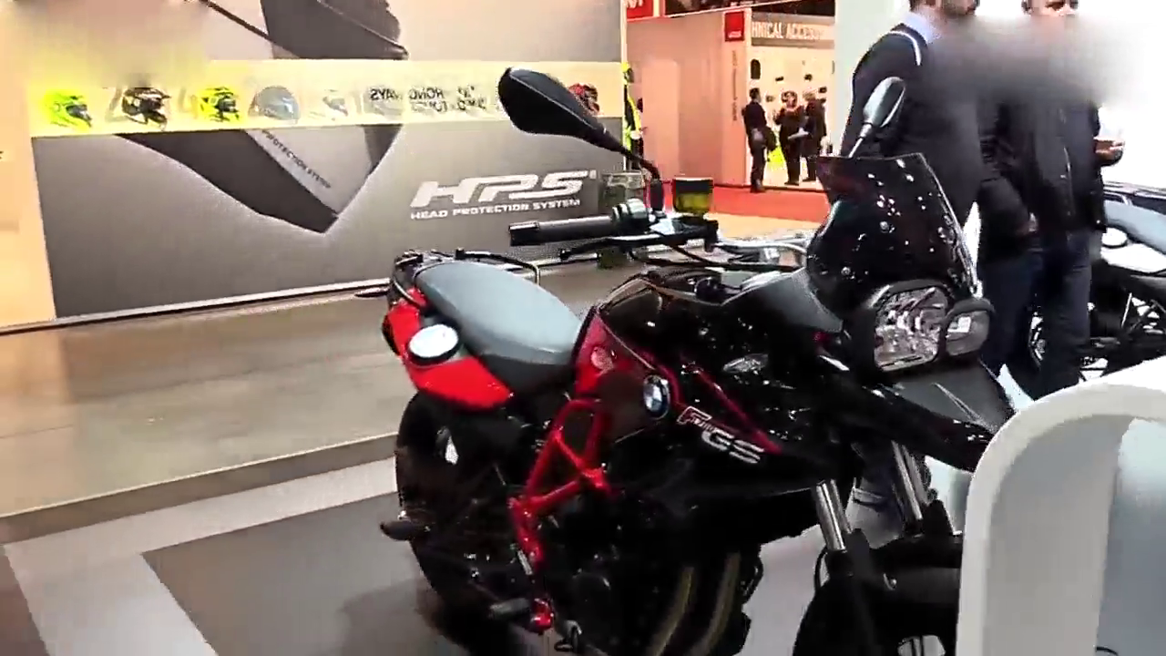 看完“中毒”了！2018 宝马 F700 GS车展实拍