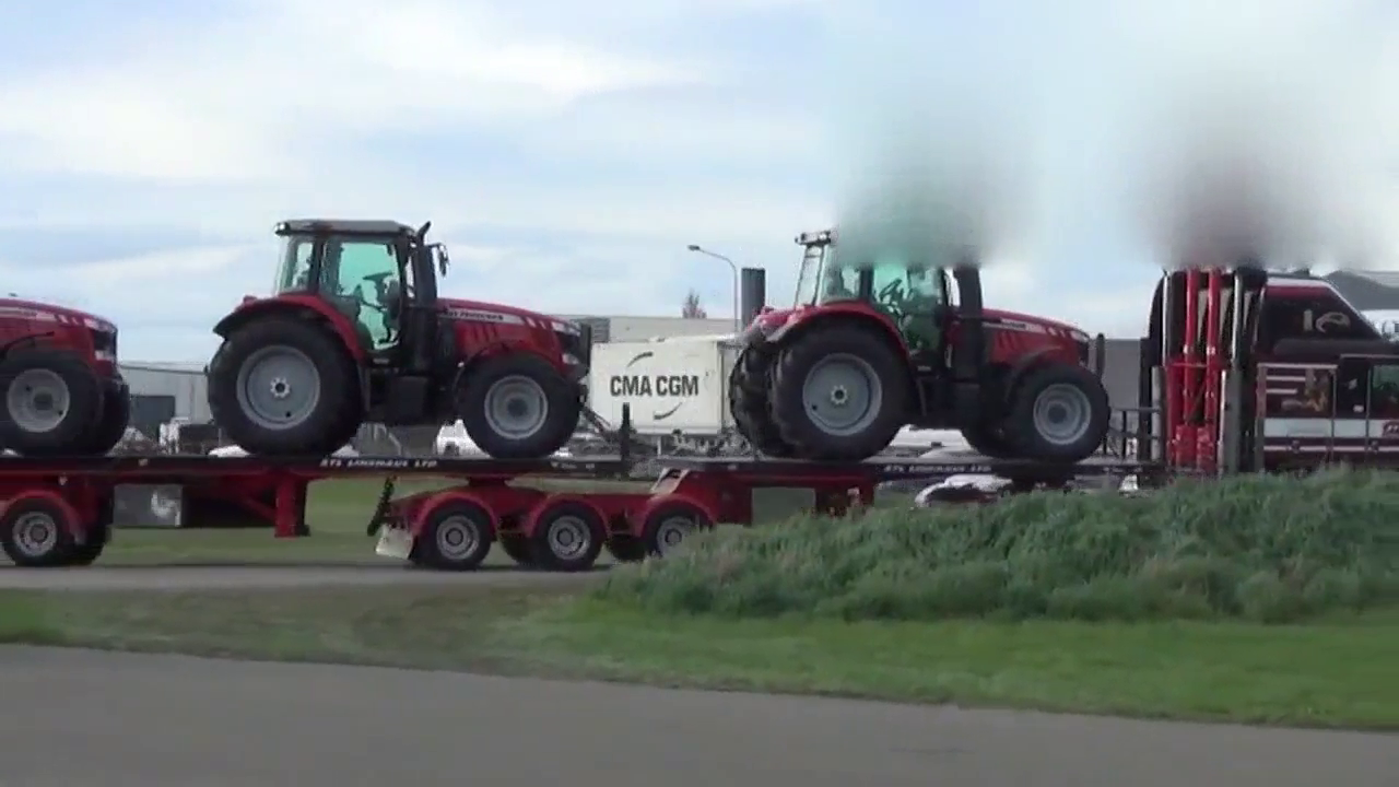 这才是拉大件的超级卡车