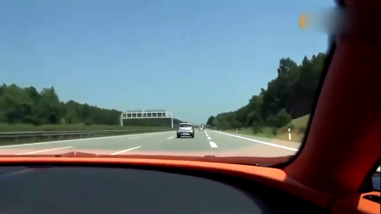 开跑车去了一趟国外高速，才晓得人家为什么不限速！