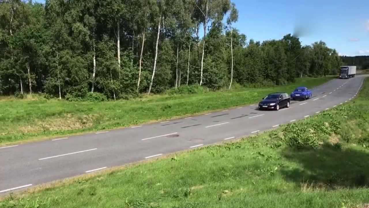 卡车碰撞测试就服沃尔沃，虽然有点搞笑