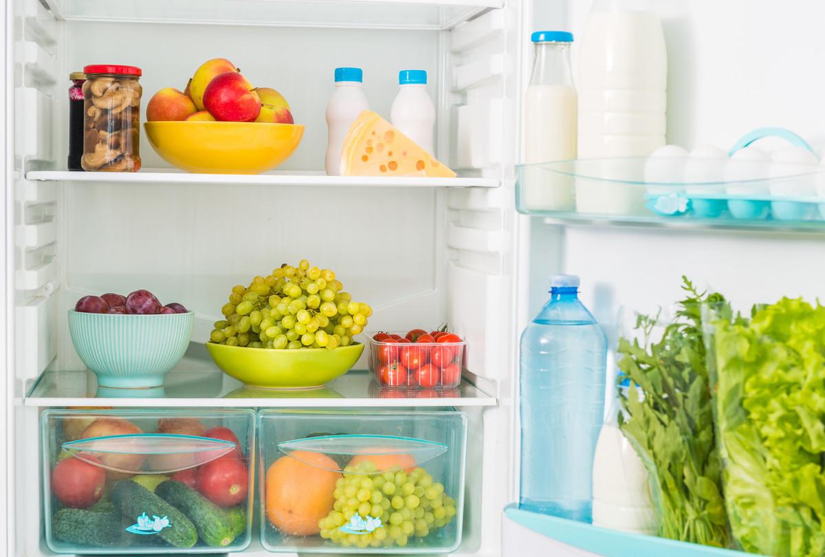 冰箱如何合理储存食材?先学会减负和布局,让冰箱"松口气"