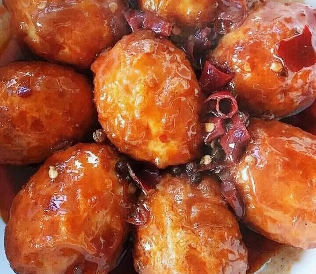 家常虎皮蛋的教程来了,配上一碗热腾腾的白米粥,既营养又开胃