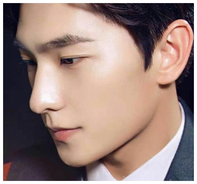 于朦胧怎么红的