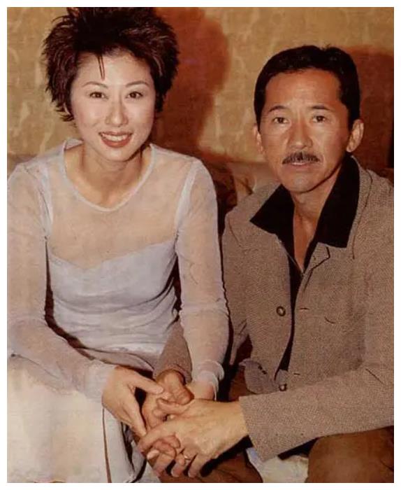 林子样为了娶她与前任离婚,还给前妻3500万抚养费,两人相差14岁!