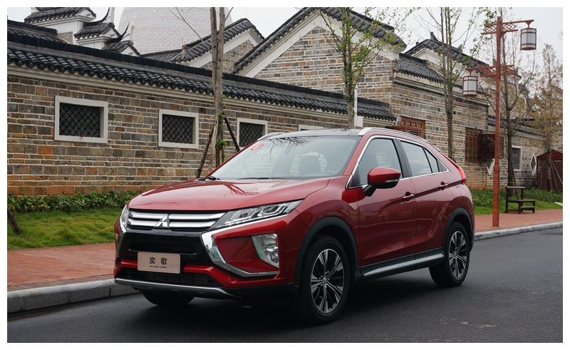 三菱又失算!新车比探歌亮眼,配1.5T+CVT,13万卖不动