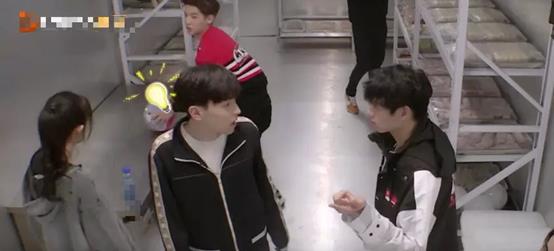 邓伦上新综艺,与杨幂一起化身聪明小狐狸,太