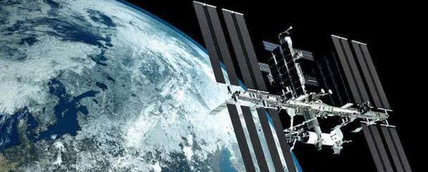 紧急预警，美苏两国卫星或将相撞，太空车祸会伤及人类吗？