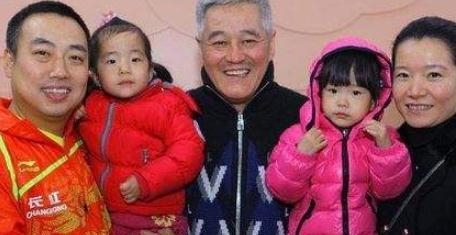 国乒总教练刘国梁妻子身份不简单，接任其父高位，成为贤内助！