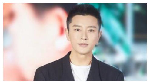 传闻甜馨判给了李小璐，贾乃亮一个月只能见一次，网传是不攻自破