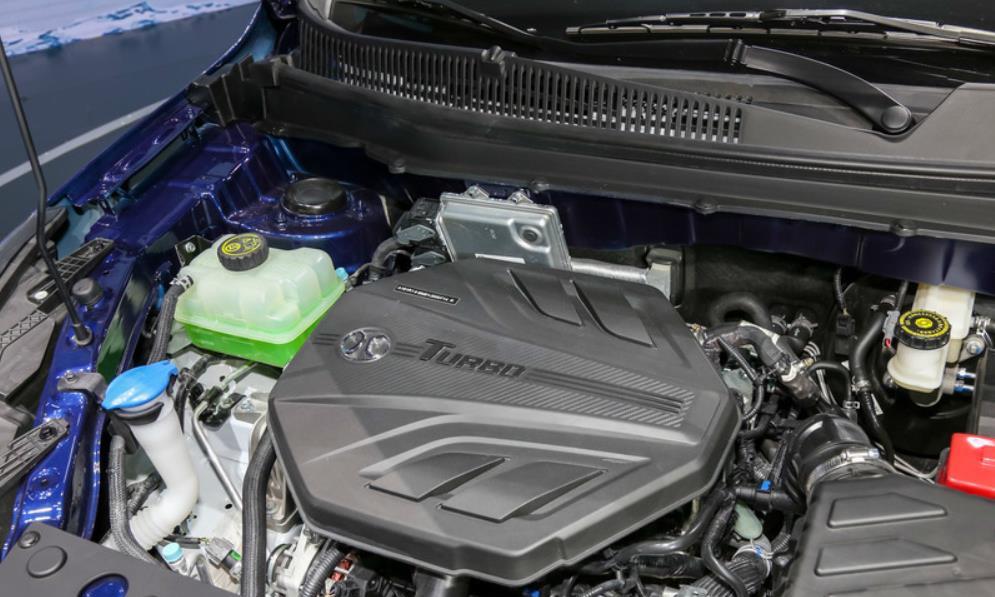 北汽智达X3搭载1.5T发动机，车头大气优雅，内饰极具设计美感