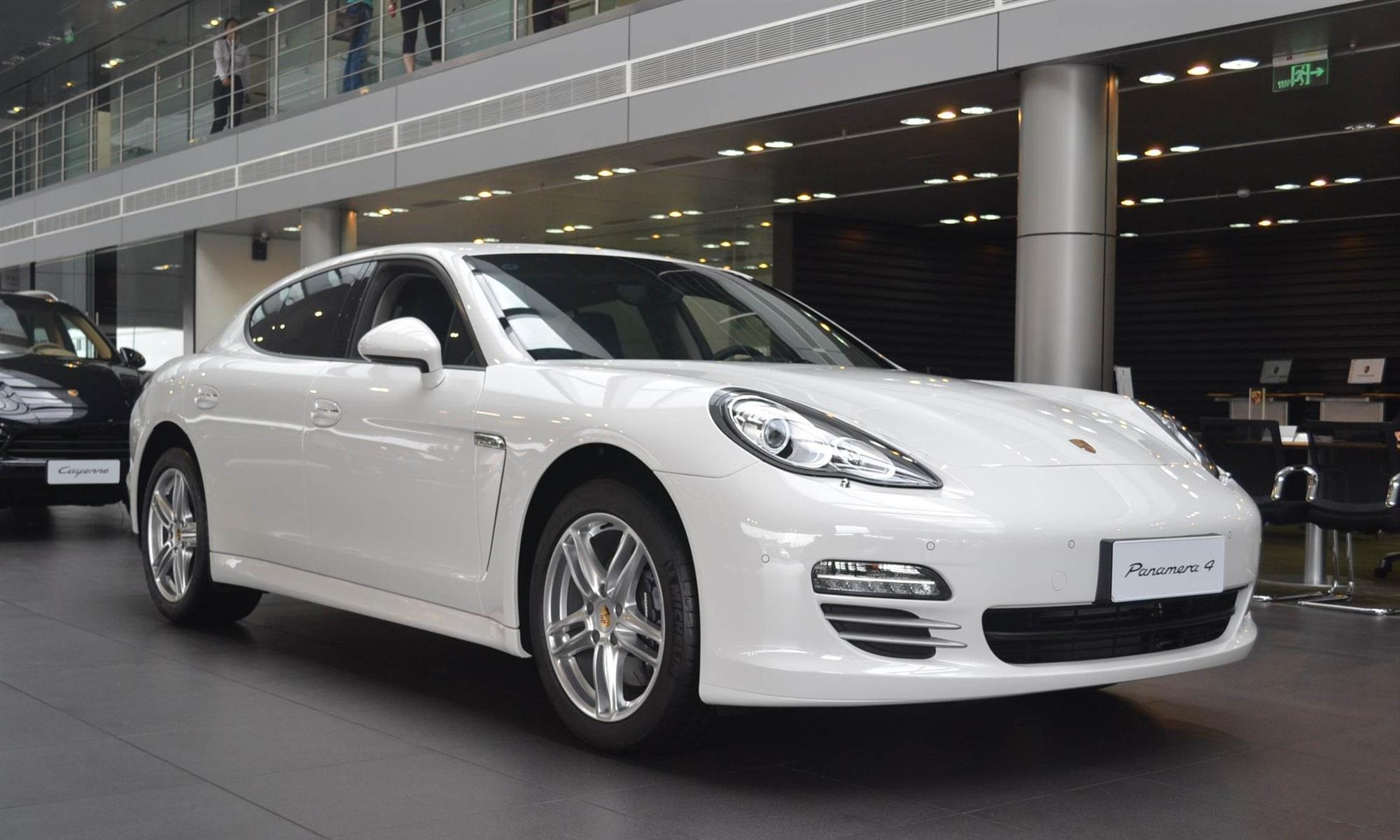 爱车跑了十万公里后，哪怕车况再好，以下4个配件必须要更换！