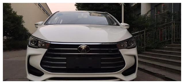 看到宋max的7.99万起售价,再看看这车,你心动了吗?
