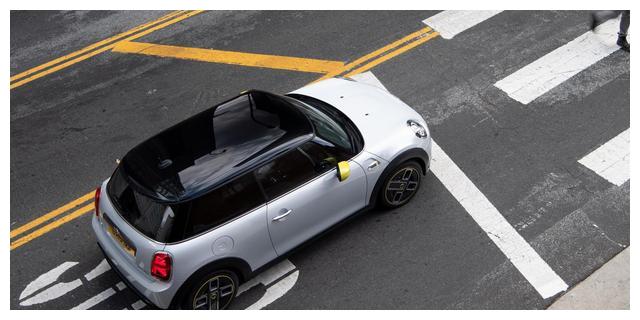 2020 Mini Cooper SE 未来的“电动卡丁车”车型介绍