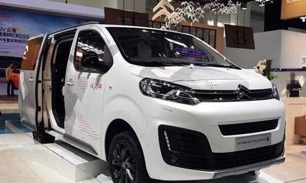雪铁龙首款MPV亮相！配2.0T发动机+四驱，双侧滑门设计，要火了