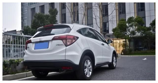 都说缤智空间小,为何销量这么高?车主:看看油