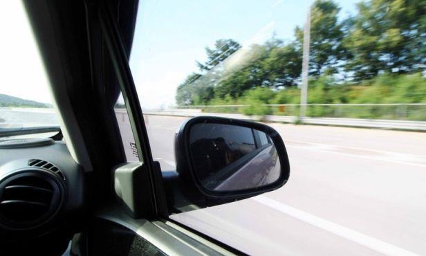 车窗升降变慢、出现卡顿，这是怎么回事？原因有这几点