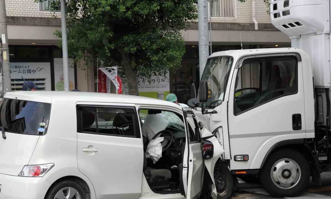 “三者险”买多少合适？定损员不小心说漏嘴，买的值