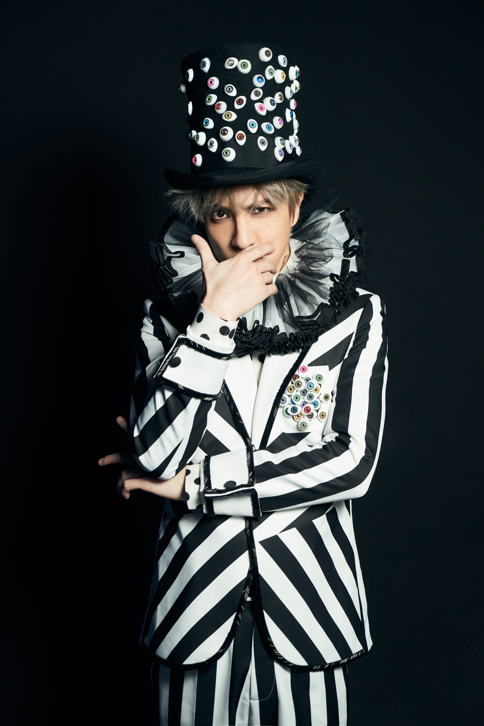 薛之谦《怪咖》实体专辑3月7日预售 抛去喧嚣