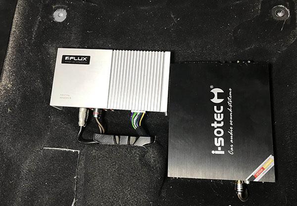 永日汽车汽车音响—马自达CX7劲浪、艾索特汽车音响改装