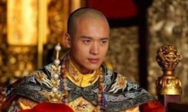 谁有COLDPLAY的TALK的另一版本？第一句是UNDER THE GREAT NORTH