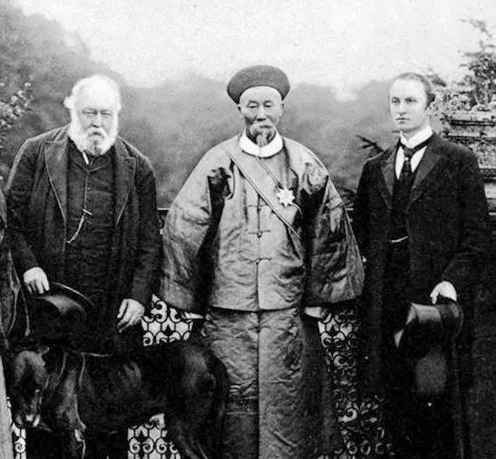 和珅财富占当时满清gdp的_和珅(3)