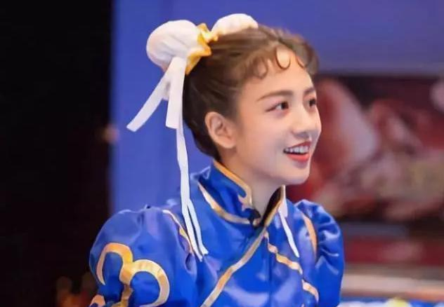 程潇cos春丽胜在大腿够壮日本原型胜在够美