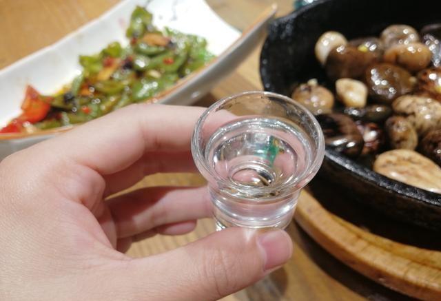 那就不怕胃出血!感情深不深?深!性感美女sexycyborg图片