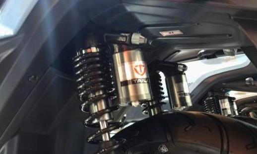 台铃“最强王者”荣耀亮相！前后碟刹+液压减震，150km续航